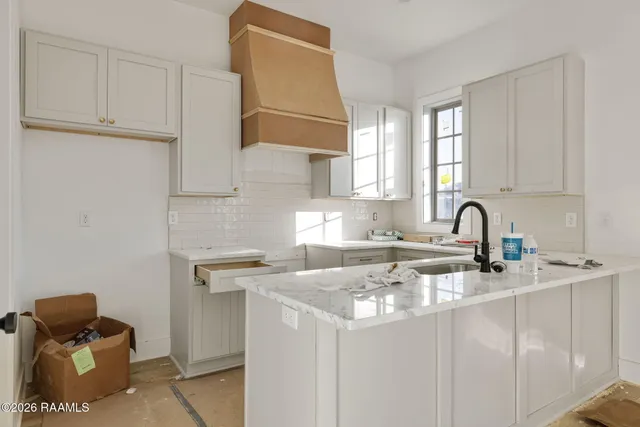 $339,000 | 905 Broyles Lane, Unit 404, Youngsville, LA 70592