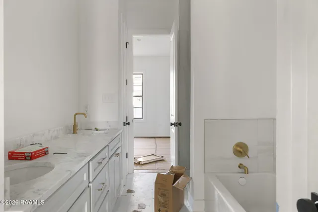 $339,000 | 905 Broyles Lane, Unit 404, Youngsville, LA 70592