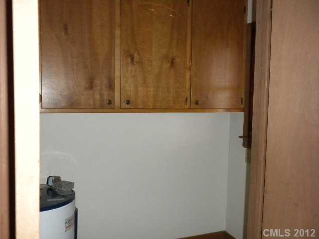3905 Wolf Pond Road Monroe, NC 28112 - Photo 6 of 10