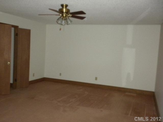3905 Wolf Pond Road Monroe, NC 28112 - Photo 7 of 10