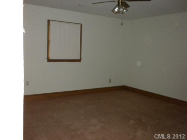 3905 Wolf Pond Road Monroe, NC 28112 - Photo 8 of 10