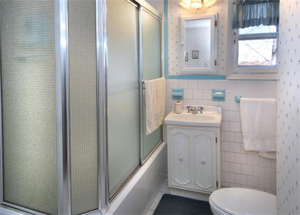 67 Sutherland Road Arlington, MA 02476 - Photo 12 of 24