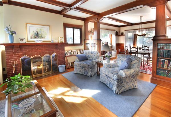 67 Sutherland Road Arlington, MA 02476 - Photo 3 of 24