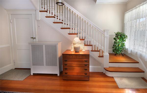 67 Sutherland Road Arlington, MA 02476 - Photo 10 of 24