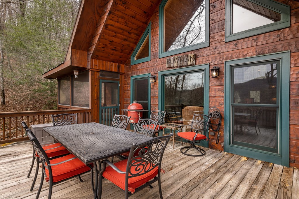 197 Cashes Valley Cherry Log, GA 30522 - Photo 49 of 67 a view of a chairs and table in the balcony