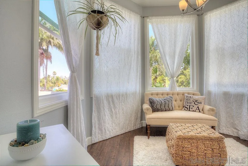 1450 Ridgeway Street Oceanside, CA 92054 - Photo 30 of 41 a bathroom with a bathtub sink and toilet