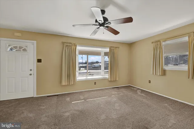 $256,900 | 3813 Sylvan Drive, York, PA 17402