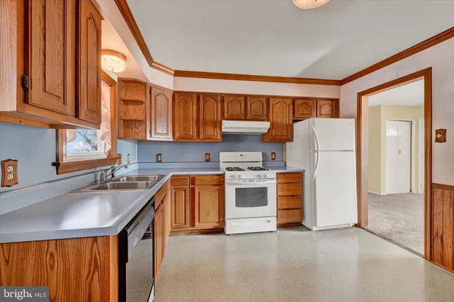 $256,900 | 3813 Sylvan Drive, York, PA 17402