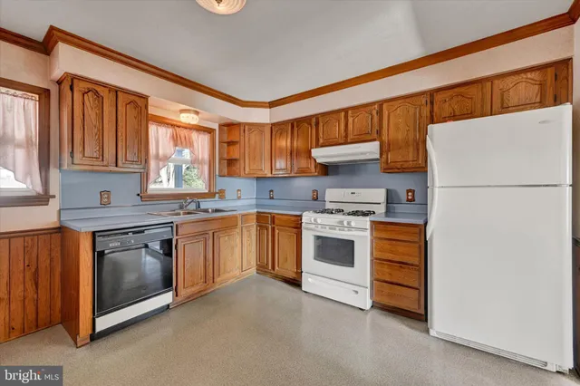 $256,900 | 3813 Sylvan Drive, York, PA 17402