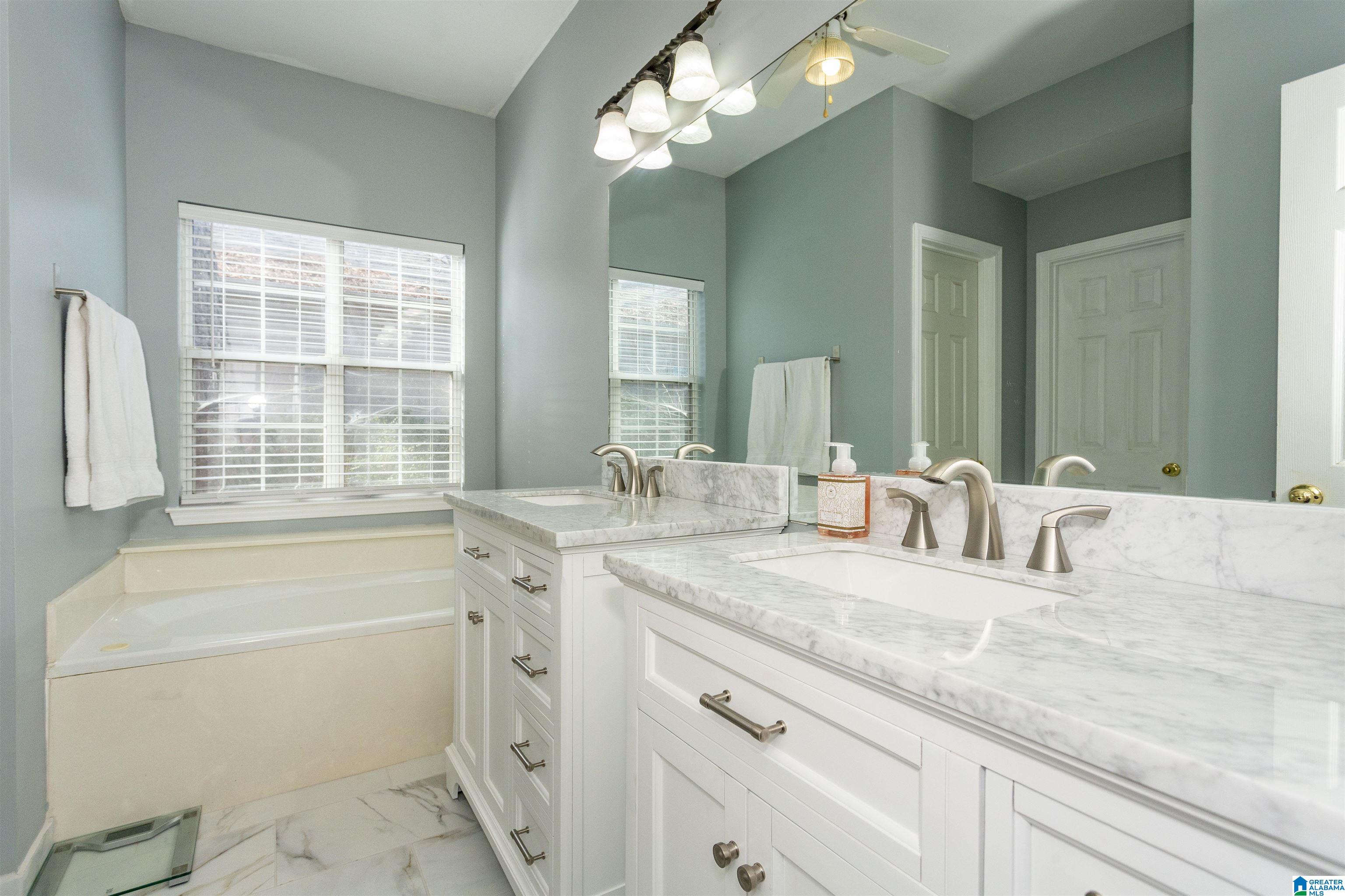 225 Summer Brook Lane Alabaster, AL 35007 - Photo 31 of 60