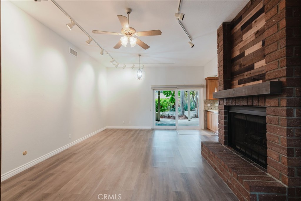 1901 Laurel Road Oceanside, CA 92054 - Photo 23 of 54 Family room with slider out to the back yard