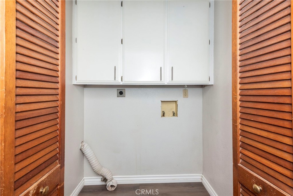 1901 Laurel Road Oceanside, CA 92054 - Photo 40 of 54 Laundry nook