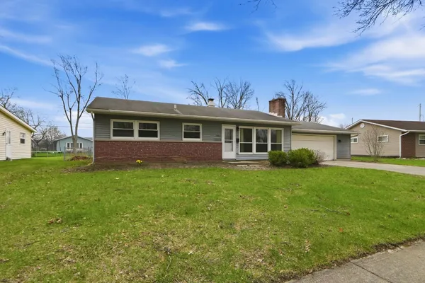 $164,900 | 7521 Avalon Drive, Fort Wayne, IN 46819
