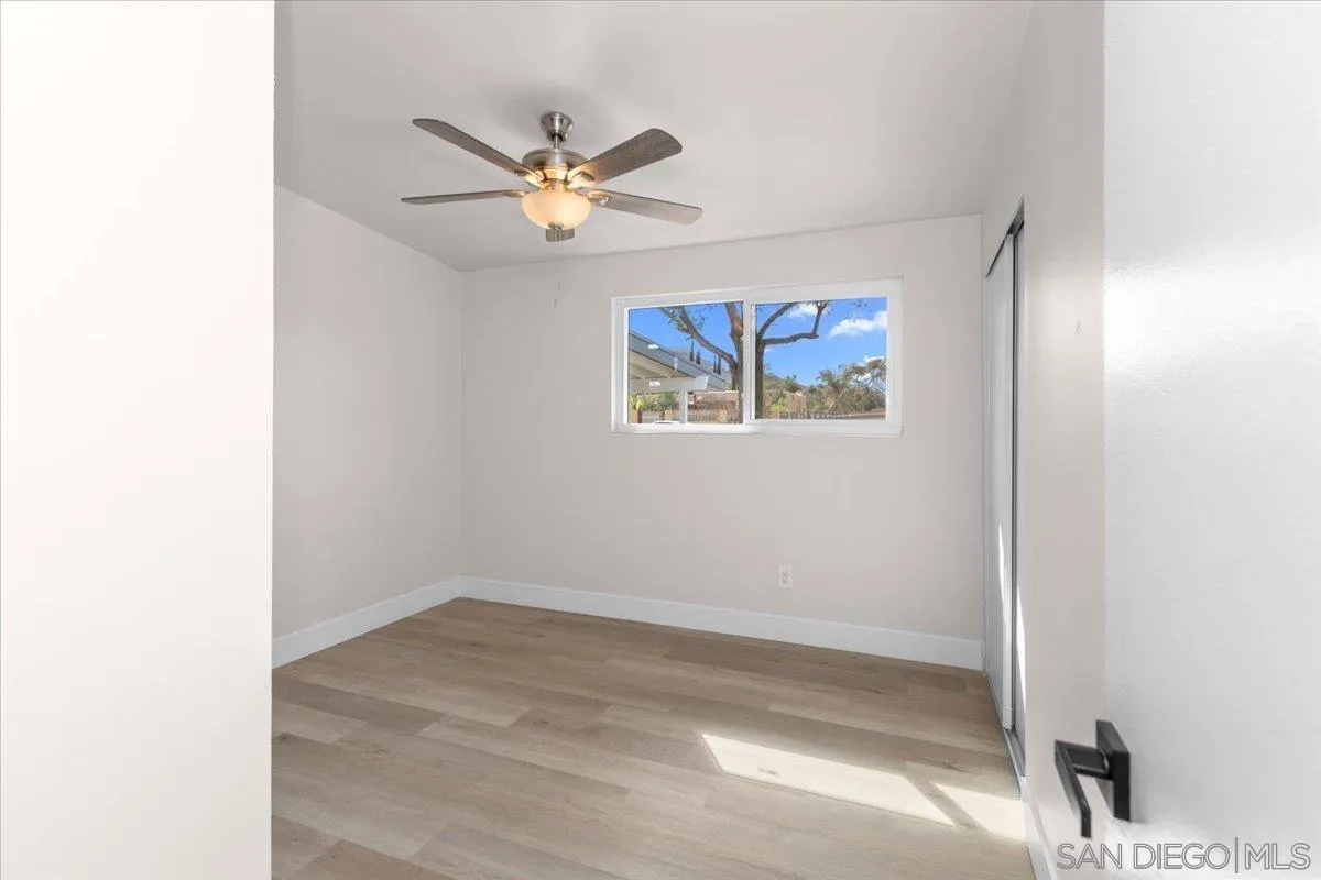 9255 Fairlawn Street Santee, CA 92071 - Photo 10 of 34 a view of livingroom with a fan