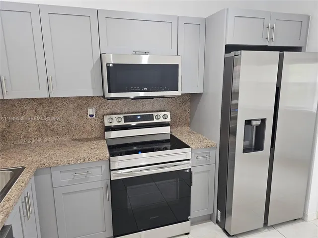 $2,000 | 2911 Southeast 13th Avenue, Unit 20349, Homestead, FL 33035