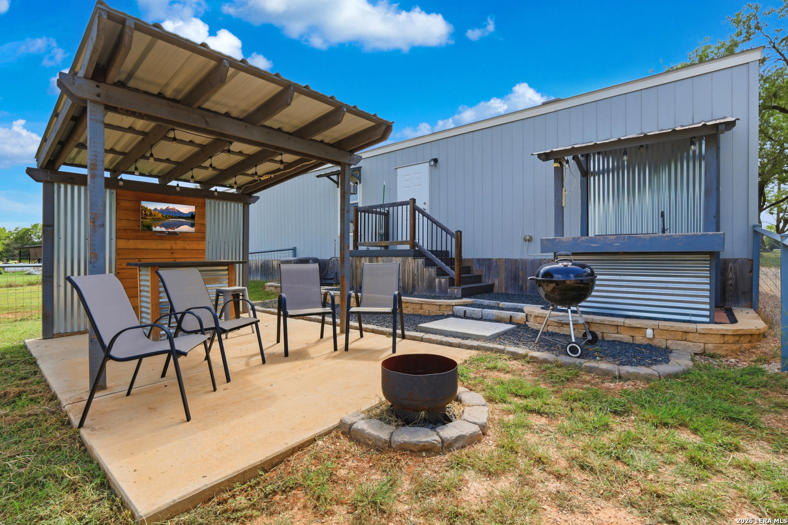 3089 Rakowitz Road Adkins, TX 78101 - Photo 4 of 38