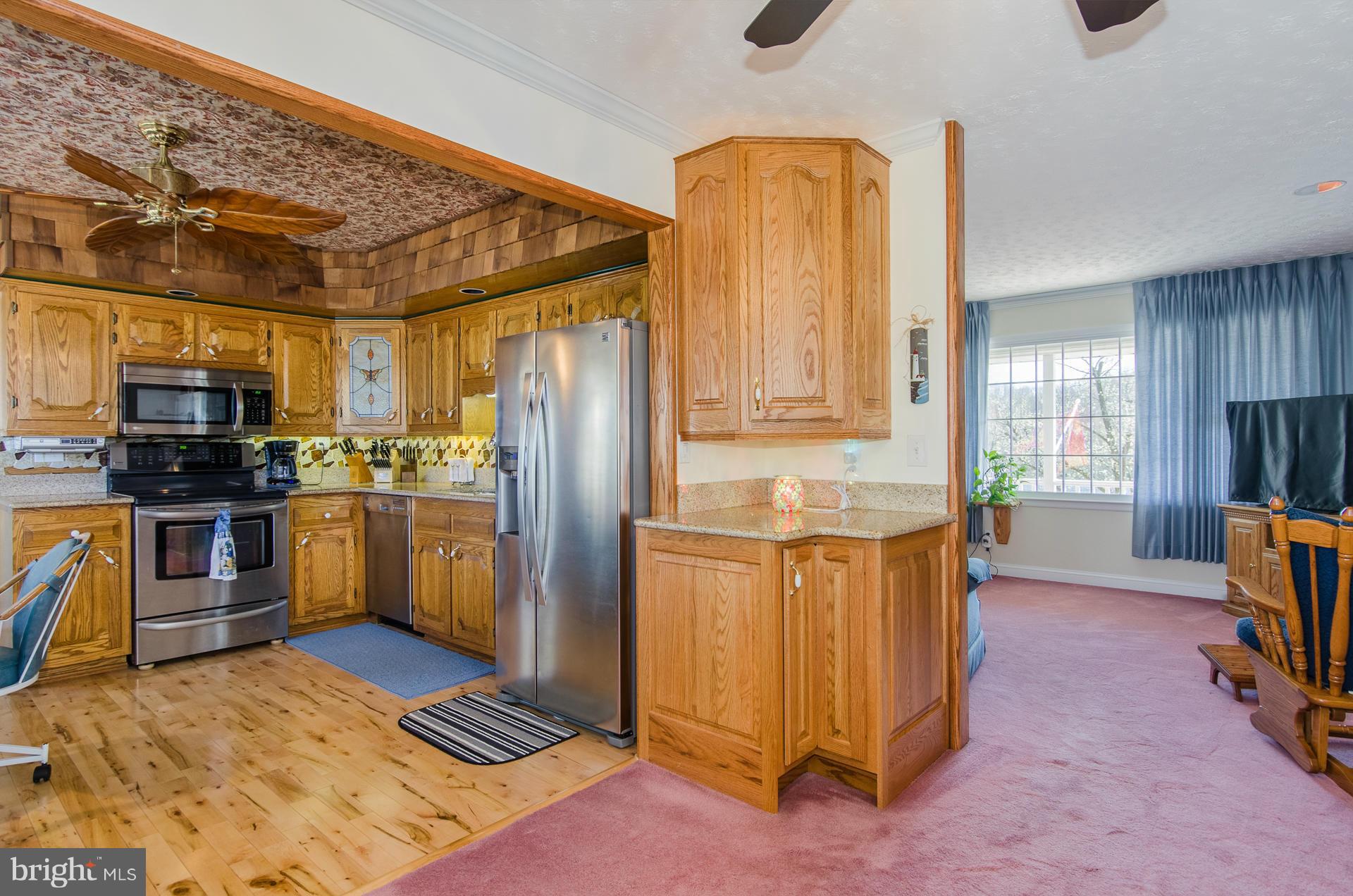 118 Kingbrook Road Linthicum, MD 21090 - Photo 4 of 11 Kitchen