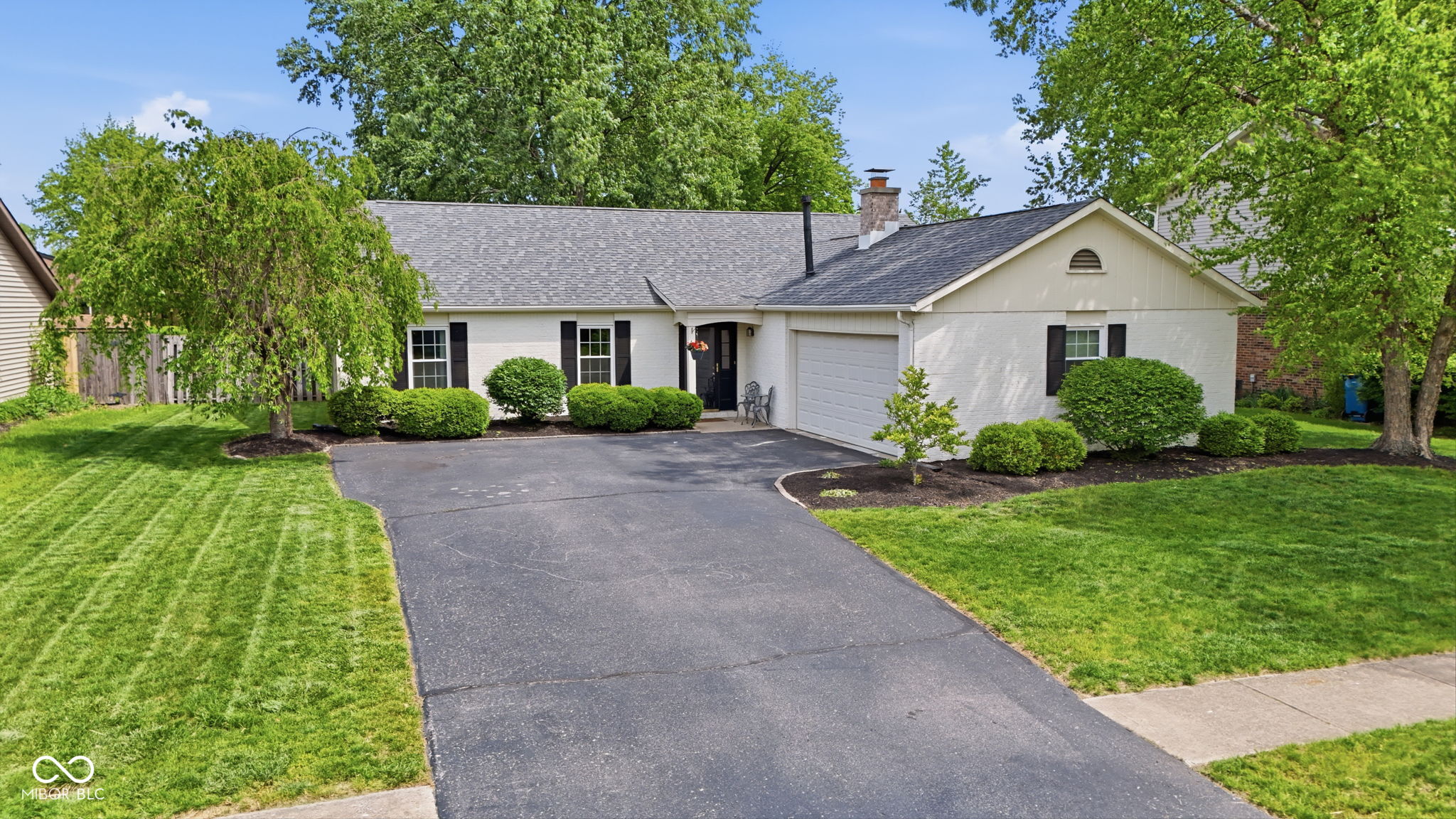 624 Colbarn Drive Fishers, IN 46038 - Photo 1 of 58
