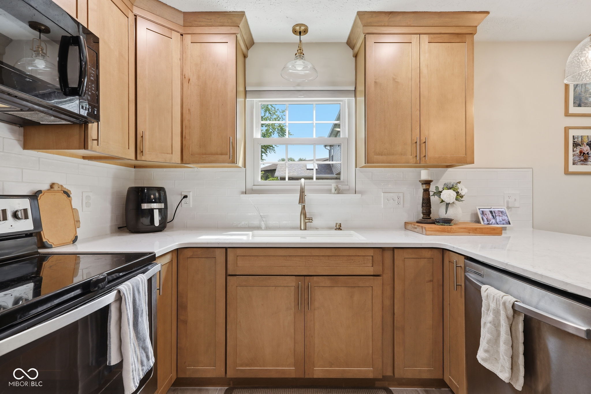 624 Colbarn Drive Fishers, IN 46038 - Photo 16 of 58