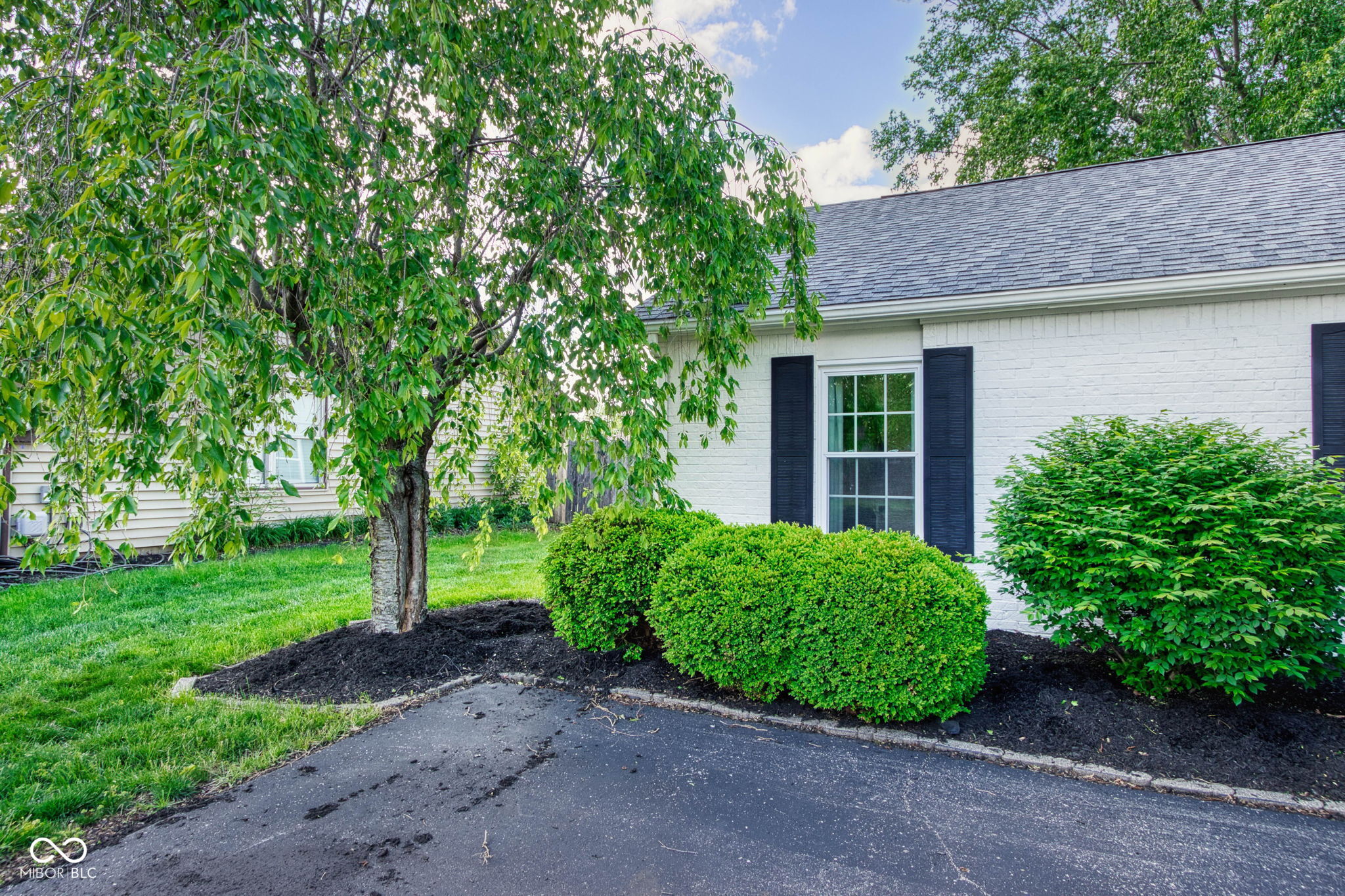 624 Colbarn Drive Fishers, IN 46038 - Photo 5 of 58