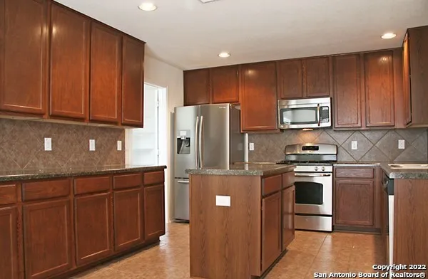 $1,995 | 547 Red Quill Nest, San Antonio, TX 78253