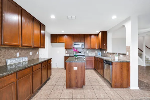 $1,995 | 547 Red Quill Nest, San Antonio, TX 78253