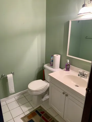 $3,400 | 156 Brookside Drive, Glendale Heights, IL 60139