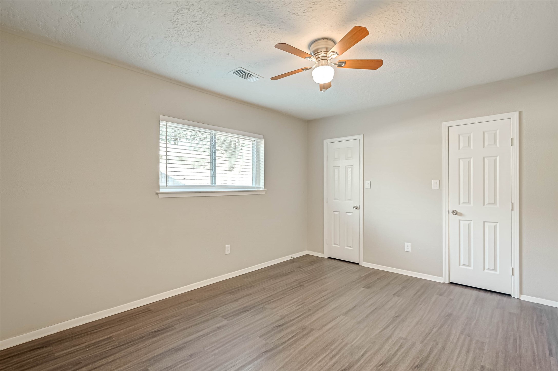 910 Redway Lane Houston, TX 77062 - Photo 16 of 23