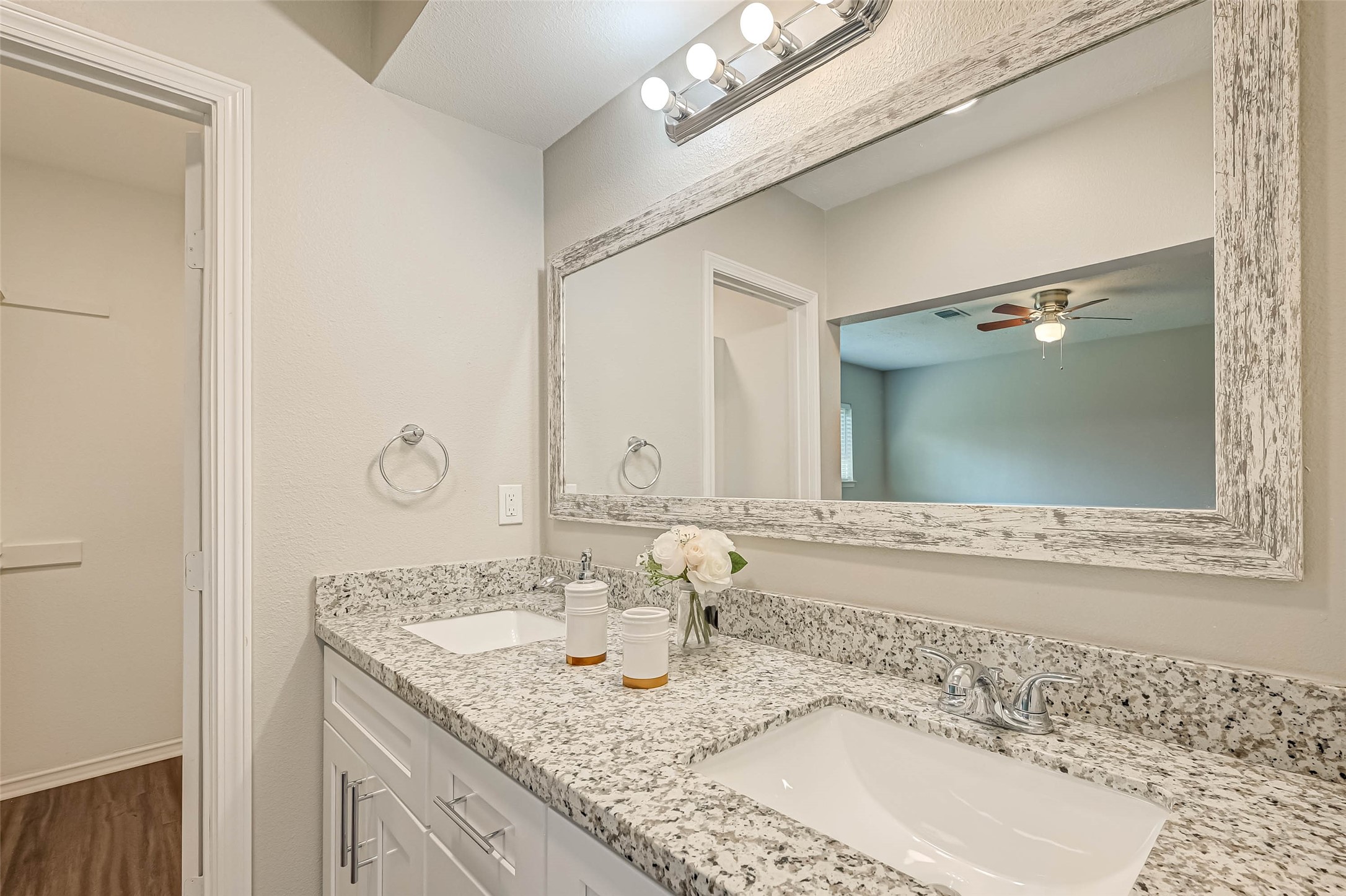 910 Redway Lane Houston, TX 77062 - Photo 20 of 23