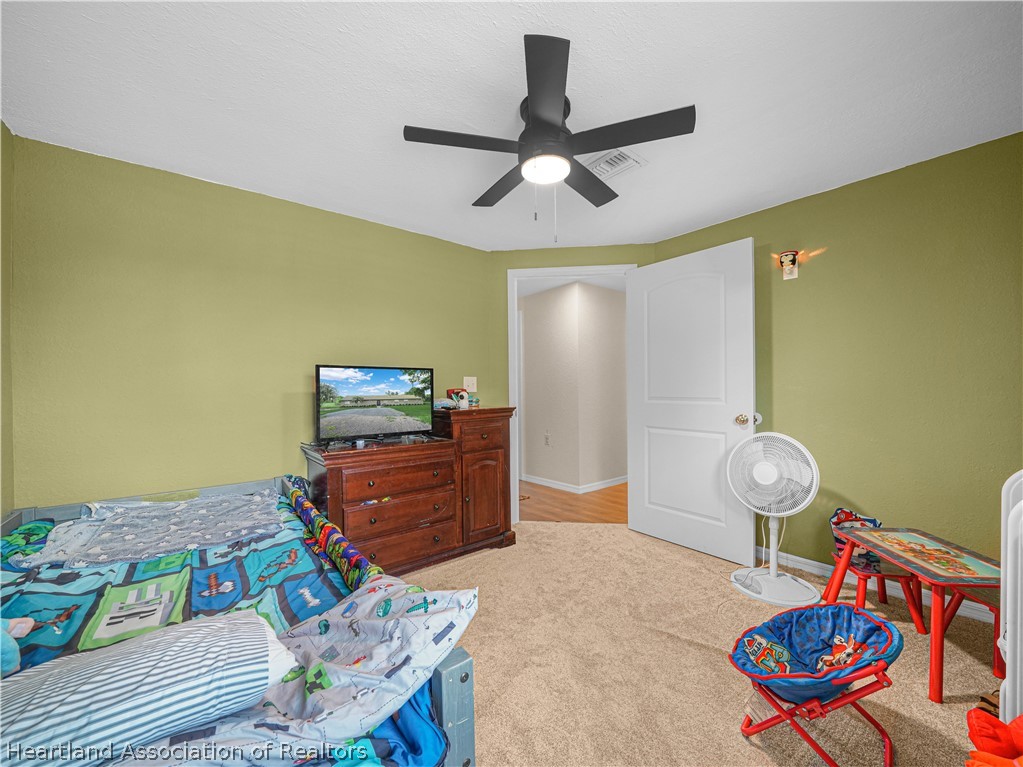 702 Lake Branch Road Bowling Green, FL 33834 - Photo 17 of 33