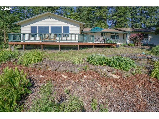 62 Mathews Road Washougal, WA 98671 - Photo 2 of 46 Gallery Image 2