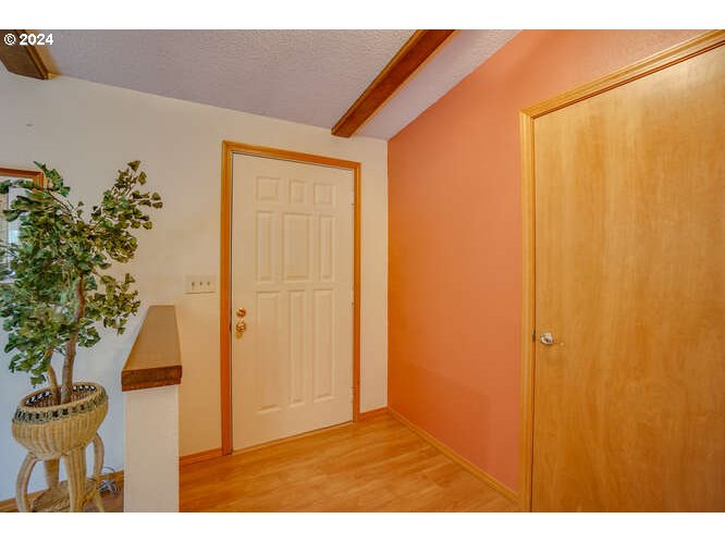 62 Mathews Road Washougal, WA 98671 - Photo 4 of 46 Gallery Image 4