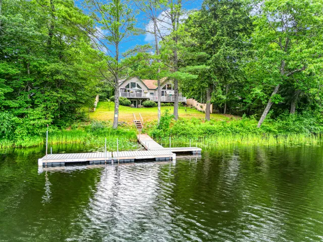 $685,000 | 146 Lone Indian Trail, Augusta, ME 04330
