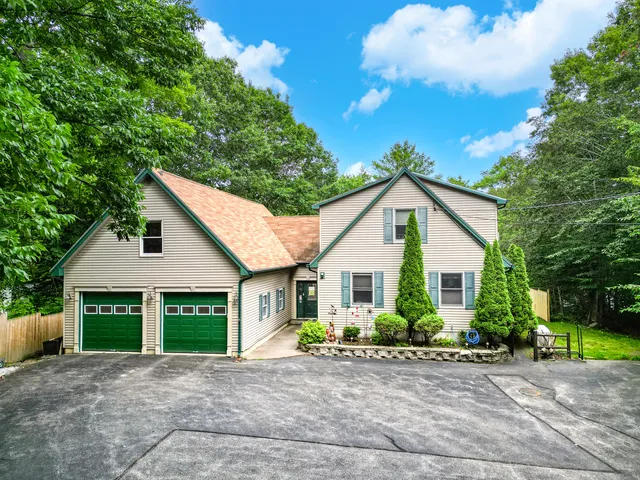 $685,000 | 146 Lone Indian Trail, Augusta, ME 04330