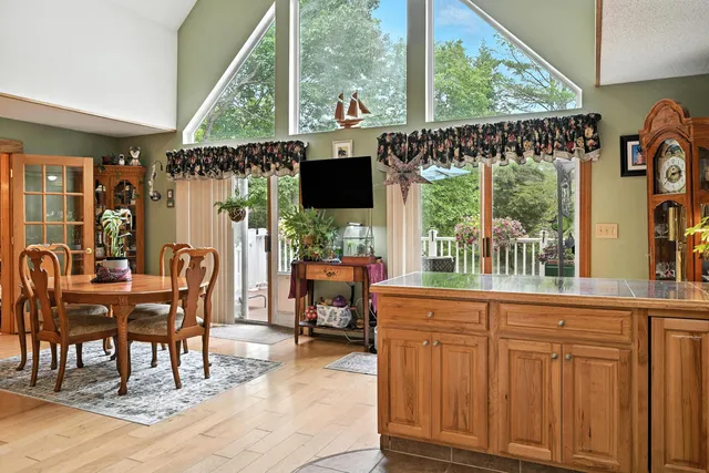 $685,000 | 146 Lone Indian Trail, Augusta, ME 04330