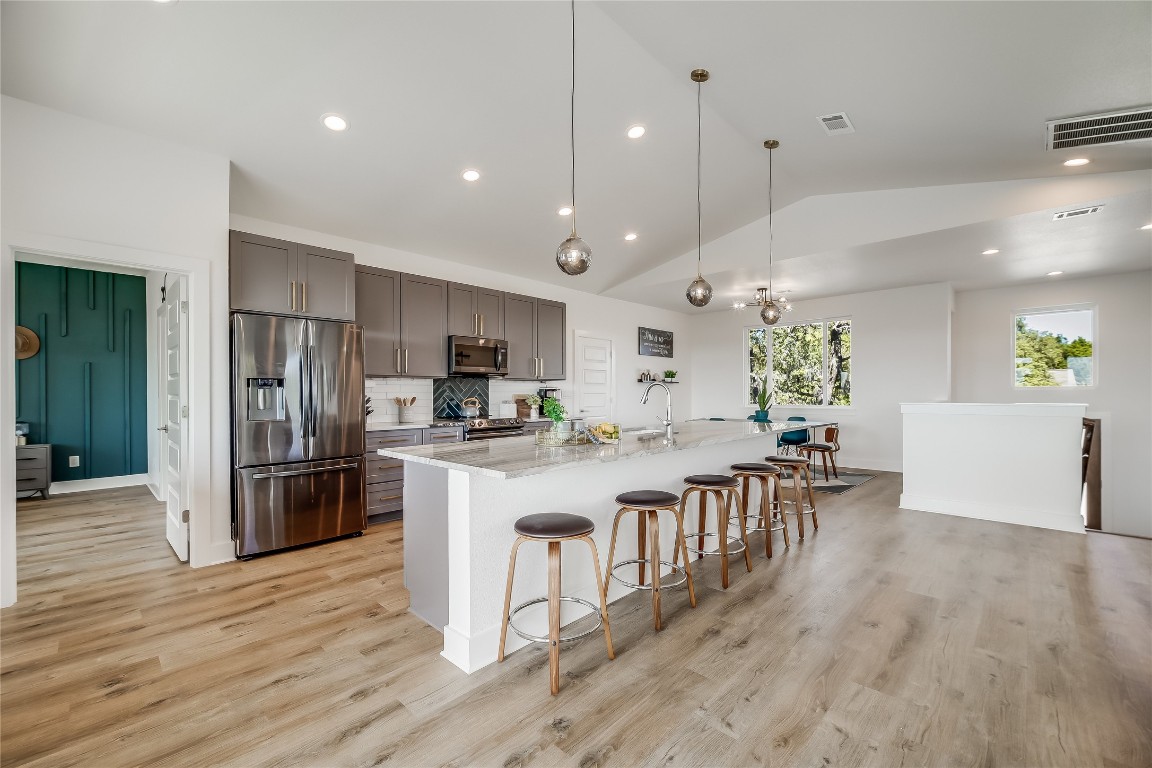 429 Summit Ridge Dr North