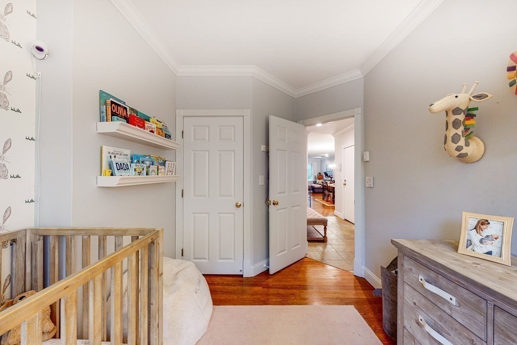476 Shawmut Avenue, Unit 3 Boston, MA 02118 - Photo 22 of 29 a view of an entryway with wooden floor