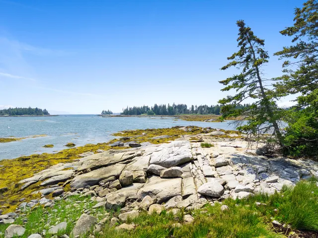 $279,000 | 0 Cline Road, Spruce Head, ME 04859