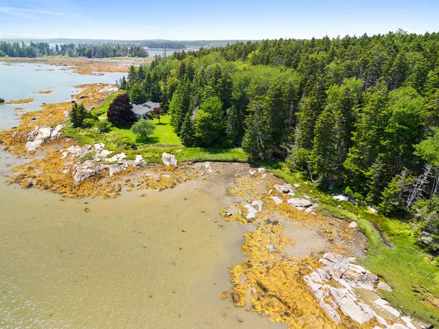 $279,000 | 0 Cline Road, Spruce Head, ME 04859