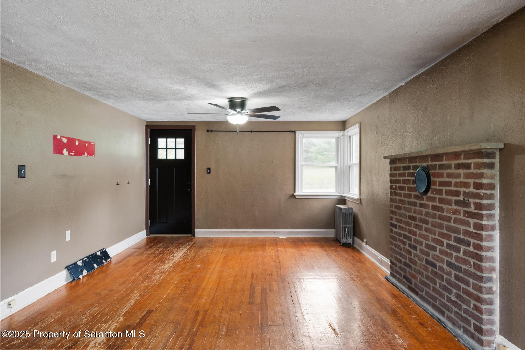 730 Chase Road Shavertown, PA 18708 - Photo 14 of 43 a view of livingroom with hardwood