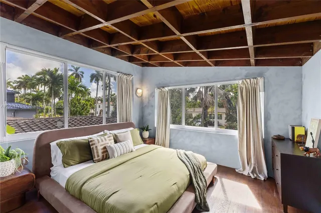 $1,499,000 | 1071 Northeast 85th Street, Miami, FL 33138