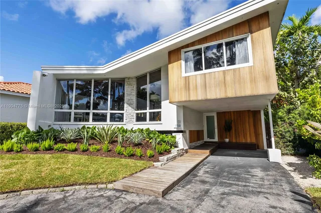 $1,499,000 | 1071 Northeast 85th Street, Miami, FL 33138