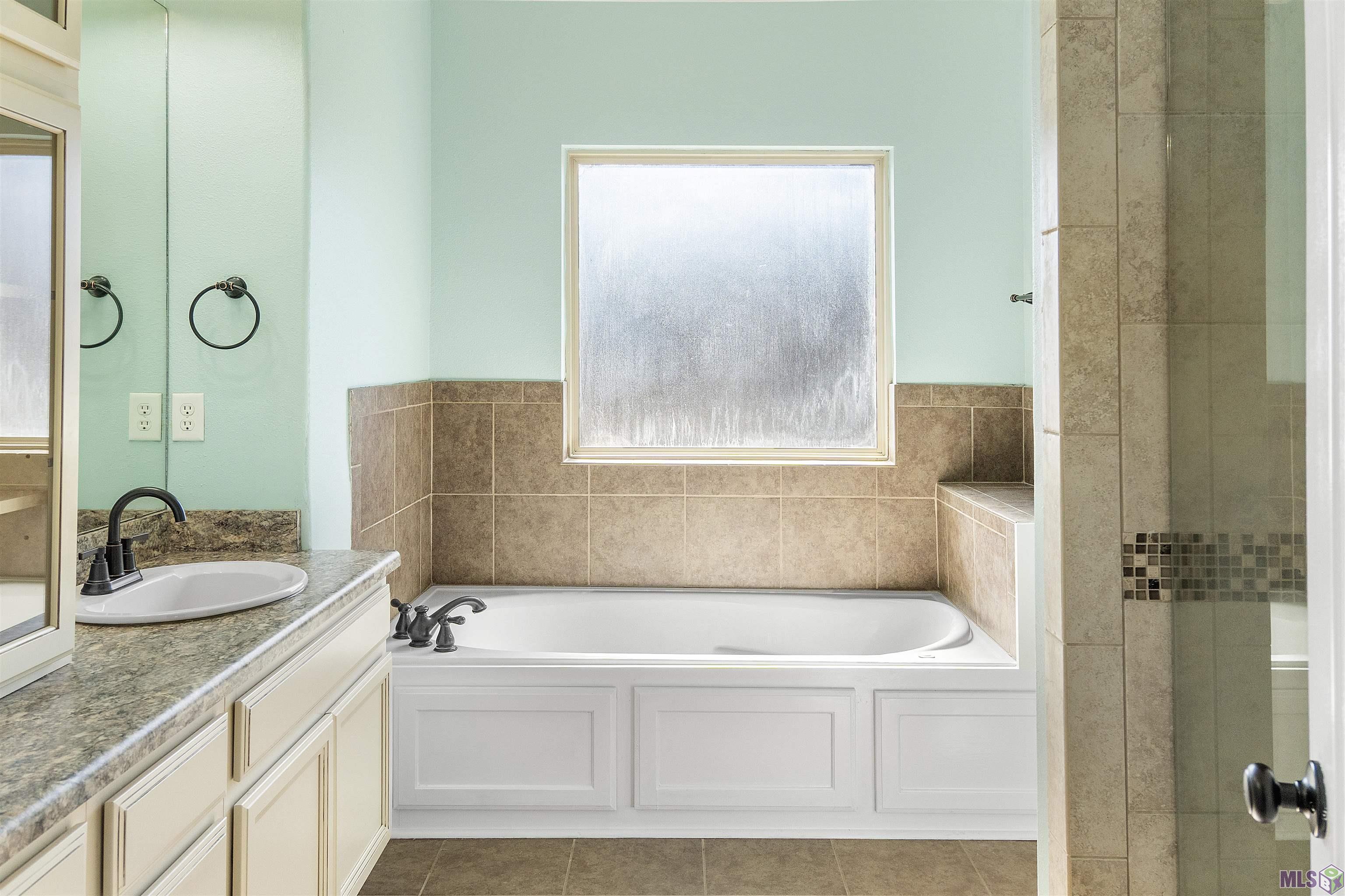 308 Hill Ridge Drive Youngsville, LA 70592 - Photo 23 of 32