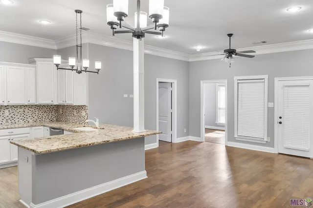 $235,000 | 308 Hill Ridge Drive, Youngsville, LA 70592