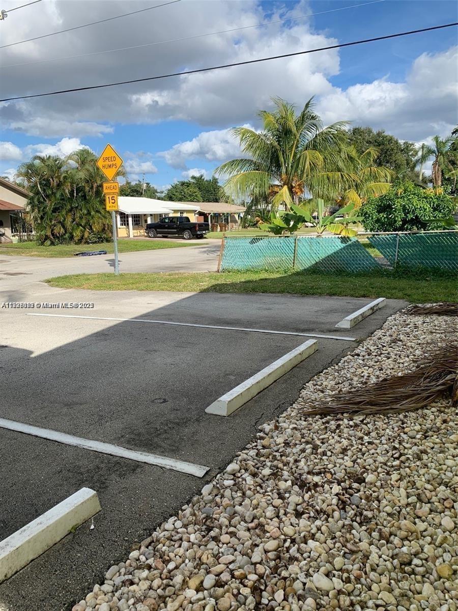 200 Northeast 45th Street, Unit 202 Oakland Park, FL 33334 - Photo 3 of 6