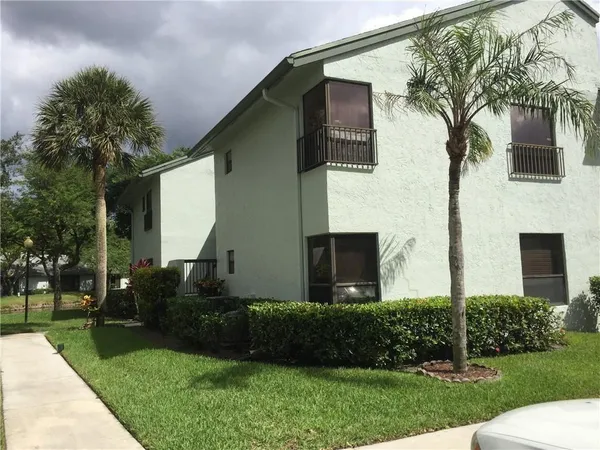 $2,500 | 4001 Carambola Circle North, Unit 29102, Coconut Creek, FL 33066