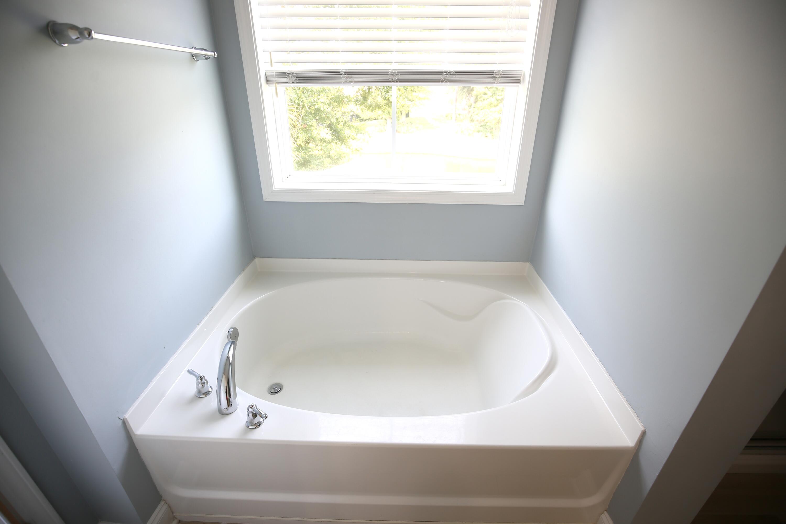 1466 Red Tide Road Mount Pleasant, SC 29466 - Photo 16 of 34 Master Tub