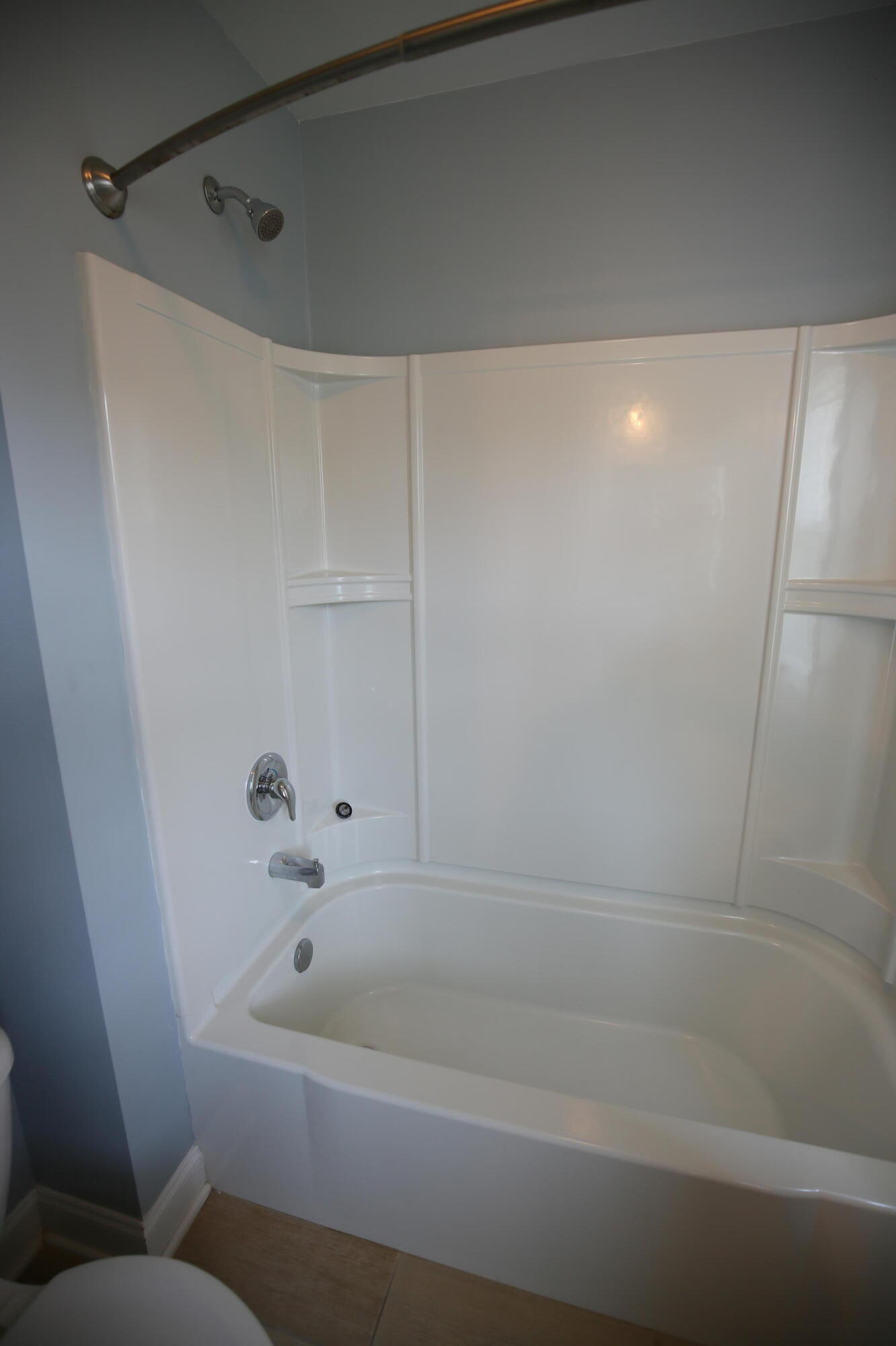 1466 Red Tide Road Mount Pleasant, SC 29466 - Photo 24 of 34 Second Bathroom