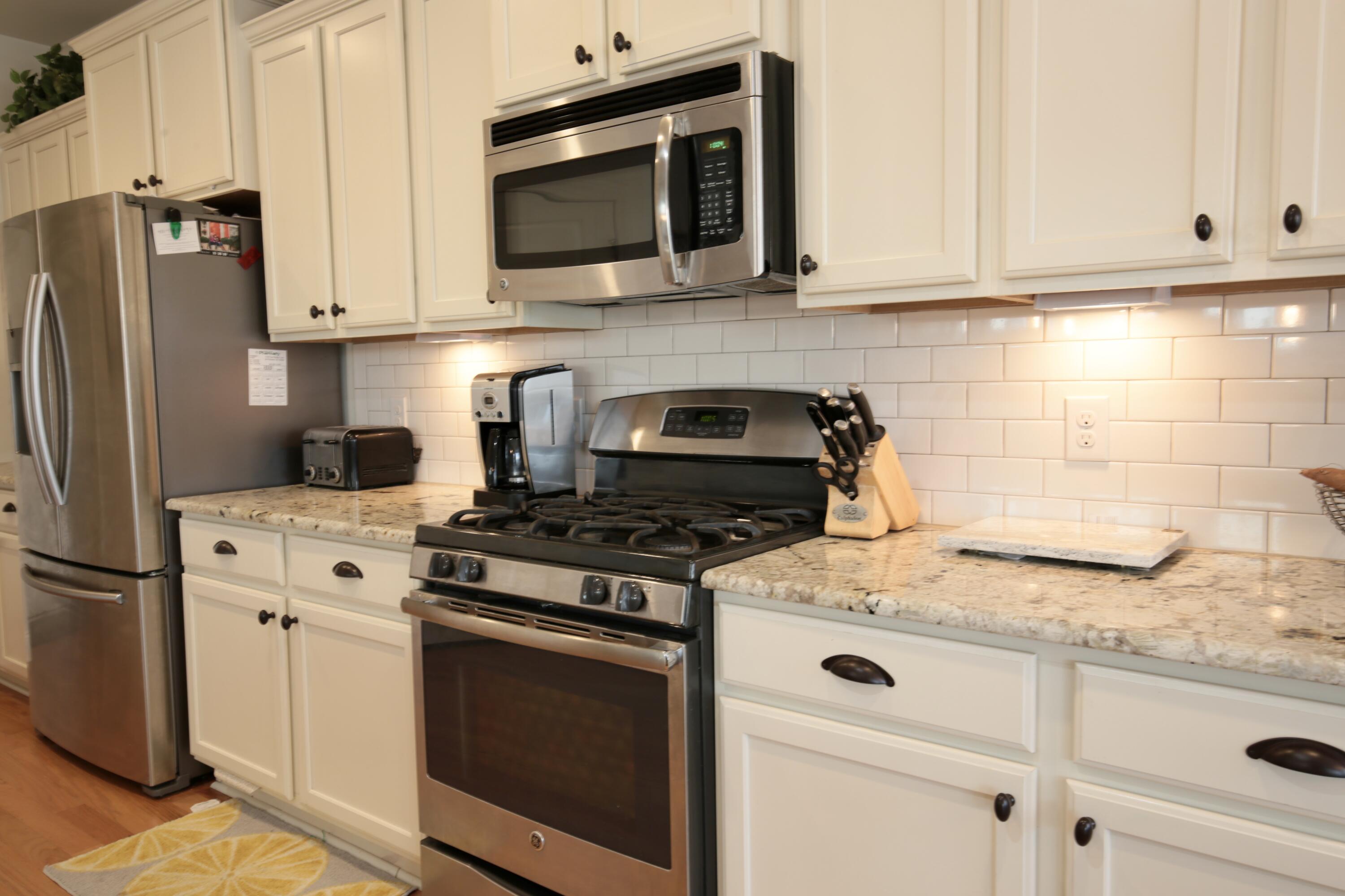 1466 Red Tide Road Mount Pleasant, SC 29466 - Photo 4 of 34 Kitchen