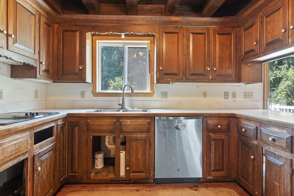 88 South Road Pepperell, MA 01463 - Photo 3 of 42 Gallery Image 3